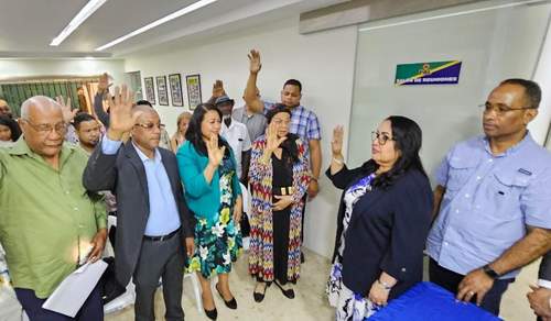 PAL juramenta a excandidata a diputada en Santo Domingo Oeste Valentina Cruz