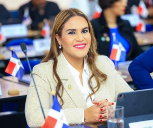 Eligen diputada Michelle Ortiz como presidenta de la Comisión de Comercio y Desarrollo del Parlacen